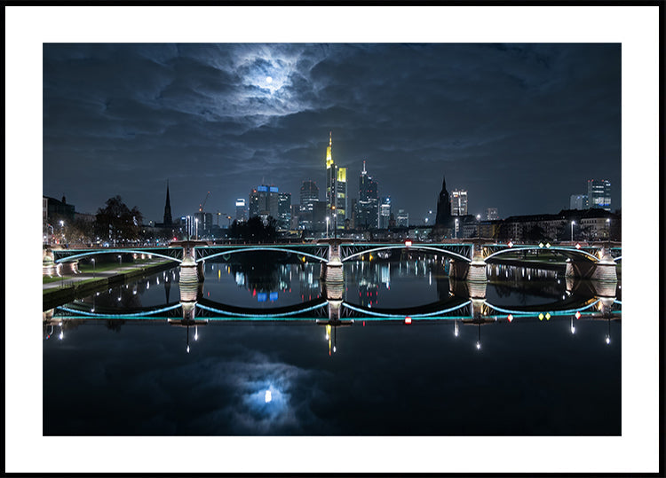 Frankfurt bei Vollmond
