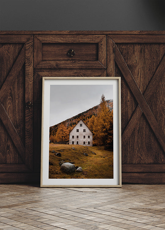 Poster Haus in der Nähe der Herbstberge 