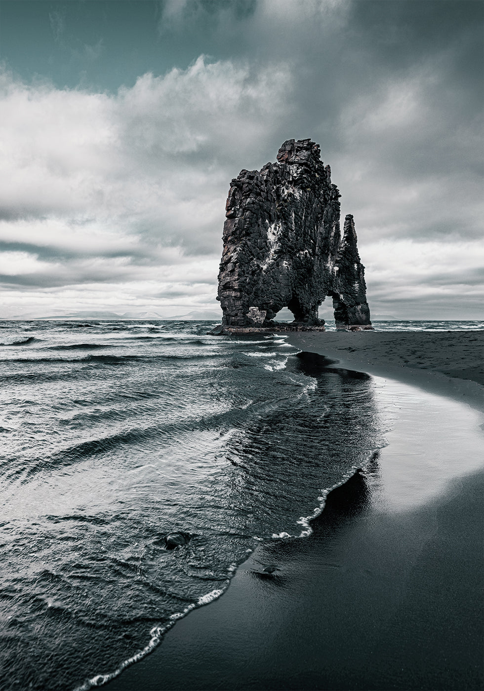 View of Basalt Stack - Hvitserkur Plakat - Posterbox.dk