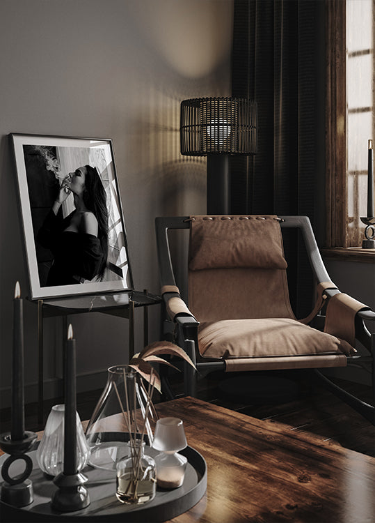 Eleganz in Rauch und Schatten Poster 