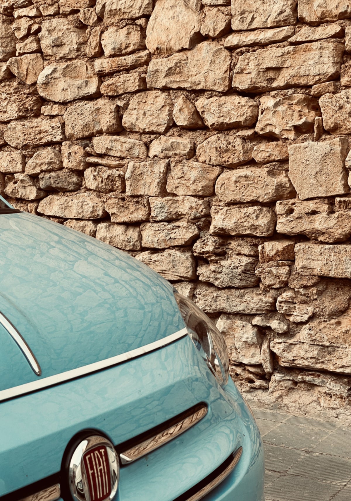 Klassische blaue Autowand