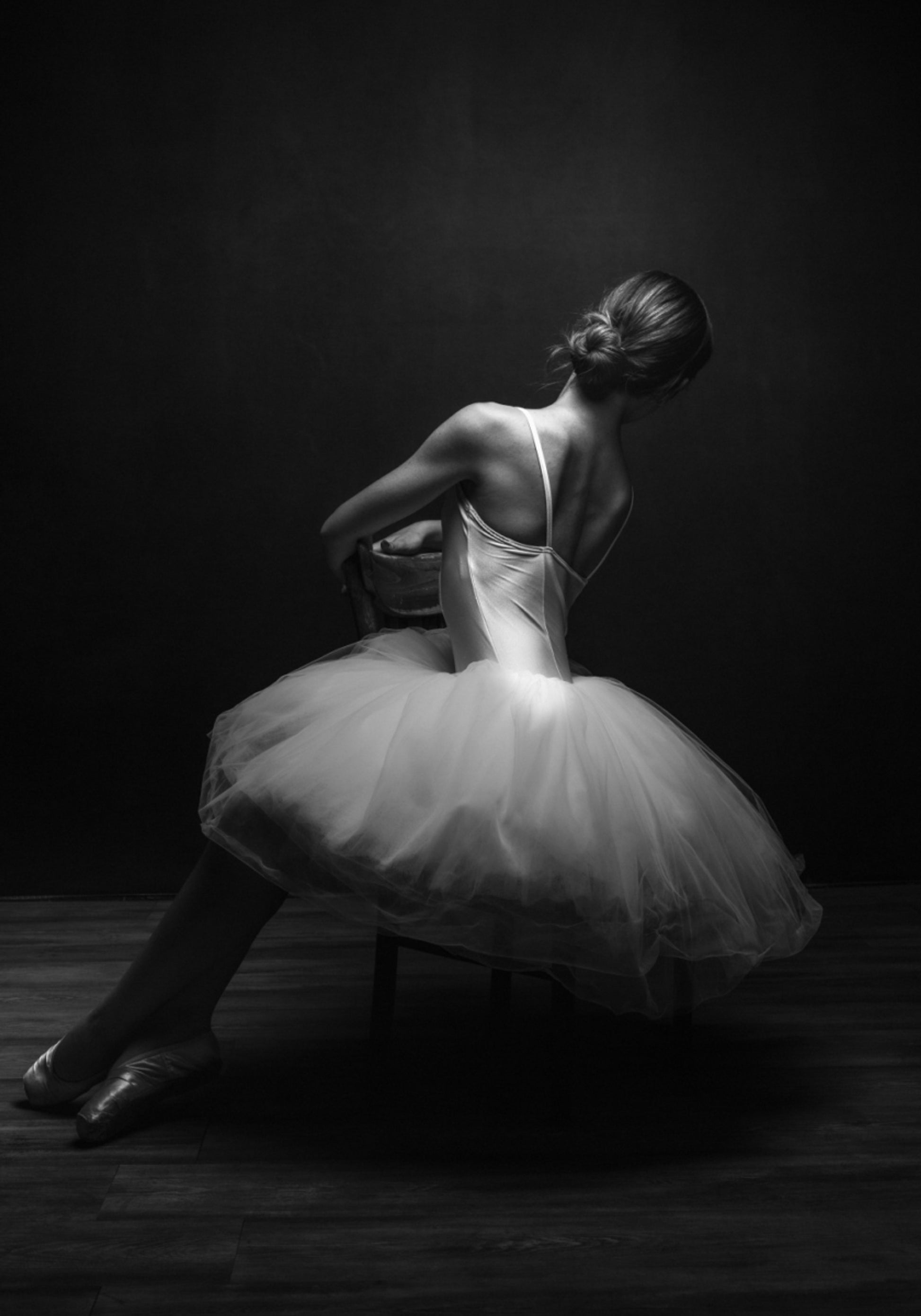 Sitzende Ballerina Grace